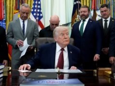 Trump assinou um projeto de lei para restaurar o financiamento do DHS após um impasse orçamentário recorde de 75 dias