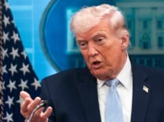 Trump ameaça impor tarifas a todos os países que forneçam armas militares ao Irão