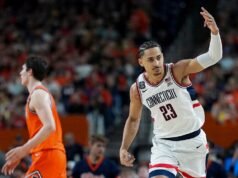 UConn venceu o confronto Final Four contra Illinois
