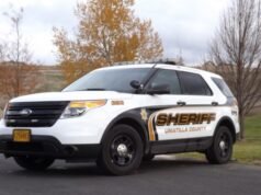 Homem de Oregon é preso acusado de atrair adolescente com mensagens obscenas