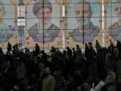 Impasse sobre o programa nuclear do Irã e o Estreito de Ormuz paralisam os esforços de paz: NPR