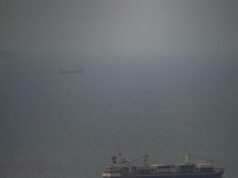 Trump mantém bloqueio enquanto grupos no Irã tentam se unir