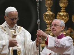 Cristãos iranianos rezam na Páscoa enquanto a guerra assola dentro do país