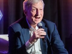 O candidato bilionário a governador da Califórnia chama a atenção por seus interesses comerciais e riqueza anteriores