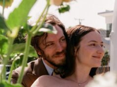 Proprietários de pequenos peixes bicam Mariscos Jaliscos, folhas trimestrais para o casamento