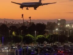 O estoque de combustível de aviação da Califórnia atinge o menor nível em dois anos, enquanto a guerra sufoca o fornecimento de petróleo