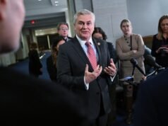 O presidente de supervisão da Câmara diz que alguns membros apoiam o perdão de Ghislaine Maxwell