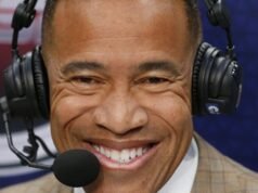 O locutor Mark Jones está deixando a ESPN após 36 anos.