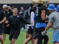 Por dentro da busca de Bob Chesney para refazer a UCLA, um treino de cada vez