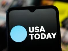 USA Today demite repórter por causa de comentários no Twitter sobre Dianna Russini