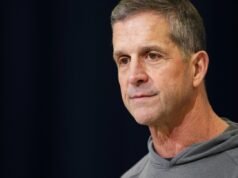 Relatório: Agente impediu John Harbaugh de falar com Dexter Lawrence
