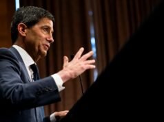 Painel do Senado avança presidente do Trump Fed, Kevin Warsh