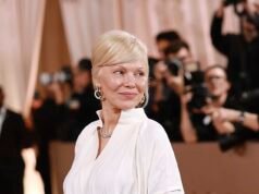 Pamela Anderson abre ‘espaço para o amor’ em meio a rumores de romance de Tom Cruise e revela nova campanha de cuidados com a pele Sonsie