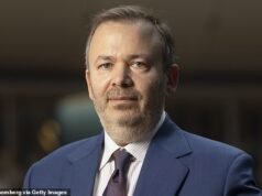 O fundo de hedge americano Saba Capital lucrou depois de assumir o controle de um fundo fiduciário do Reino Unido com sua participação na SpaceX