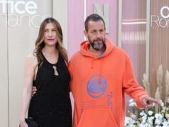 Adam Sandler foi duramente criticado pela atuação “embaraçosa” de sua esposa na estreia de um grande filme