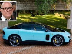 Ferrari apresenta um novo modelo que os fãs dizem ser semelhante ao iPhone