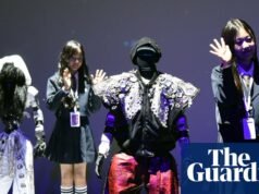 Androides K-pop e artistas automatizados: Bem-vindo ao estranho e artístico parque temático de robôs da Coreia do Sul | Coréia do Sul