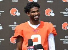 Shedeur Sanders se forma no Colorado e recria foto de Deion