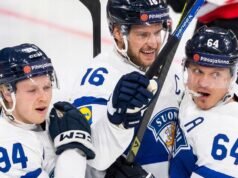 Capitão dos Panteras, Barkov, Finlândia elimina Canadá