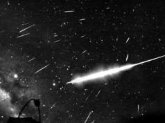 Cientistas descobrem um misterioso asteróide se desintegrando perto do sol