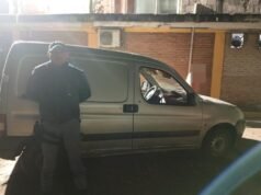 A van foi abandonada em Chacko depois que as chaves foram deixadas na ignição