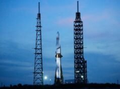 Foguete Blue Origin explode na plataforma de lançamento durante teste de disparo do motor.