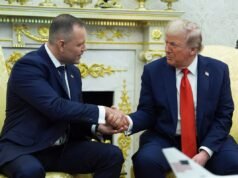Donald Trump ordena 5.000 soldados dos EUA para a Polônia, citando vínculo com Karol Nawrocki