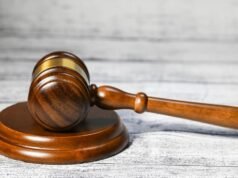 Estupro e agressão sexual de aproximadamente vinte crianças com idades entre 2 meses e 5 anos: um guarda foi preso na França