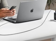 O cabo USB-C 2 em 1 com desconto da Anker é uma ótima maneira de gastar US $ 15.