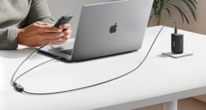 O cabo USB-C 2 em 1 com desconto da Anker é uma ótima maneira de gastar US $ 15.