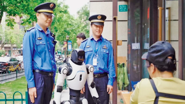 China-Robot-1779723853001_d.png