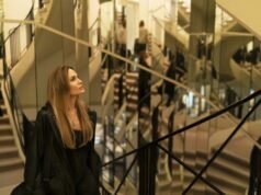 Angelina Jolie entra na alta moda (e no alto drama)