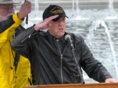 O emocionante discurso do Memorial Day de um veterano da Segunda Guerra Mundial de 97 anos se torna viral