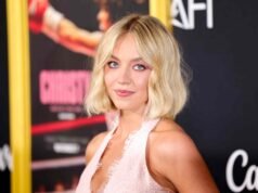 Sydney Sweeney se transforma de uma dona de casa suburbana em uma garota da cidade com um novo visual loiro bombástico