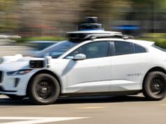 Waymo quer reprimir crianças deixadas sozinhas em carros sem motorista.