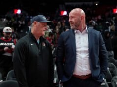 ‘Ele vai vencer’: GM do Blazers defende Tom Dundon, chama a representação do dono do time na mídia de ‘perturbadora’