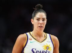 A estrela da WNBA Kelsey Plum tem um novo emprego fora das quadras