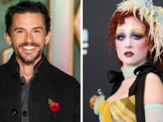Elton John Impact Awards homenageando Jonathan Bailey e Chappell Roan com podcast especial inaugural