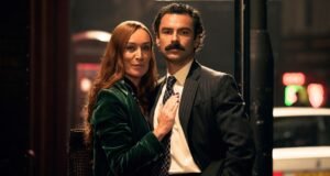 ‘Epic’ Rivals Temporada 2, Episódio 1 A participação especial de Eastenders é meu ovo de Páscoa favorito nos novos episódios do Hulu e Disney +. Segundo os seus criadores, é “a homenagem perfeita aos anos 80”.