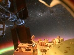 Os astronautas capturaram a magia da aurora nas fotos da Estação Espacial Internacional daquele dia, 28 de maio de 2026