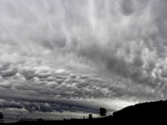 Tempestades quebram o período de calor de Pune enquanto céu escuro, relâmpagos e chuva varrem a cidade | Notícias de Pune