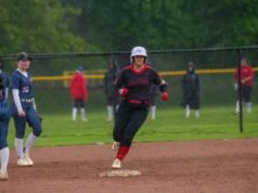 Um jogador de softball de Mount Hood quebra o recorde nacional do RBI