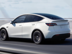 Tesla faz recall de milhares de modelos Y devido ao risco de falta de adesivos