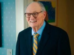 Alan Alda retorna para o cameo de ‘The Four Seasons’, elenco reflete sobre como trabalhar com a ‘lenda’ (exclusivo)”
