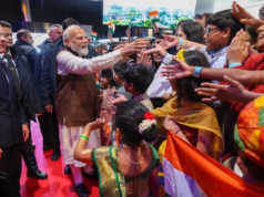 PM Modi recebido pela diáspora indiana em Gotemburgo durante sua visita à Suécia