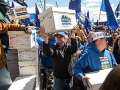 Separatistas em Alberta enviam assinaturas suficientes para forçar o voto pela independência
