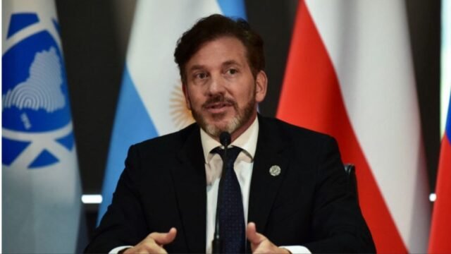 alejandro-dominguez-2206721.jpg