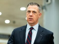 Senador republicano insta comunidade de inteligência a avaliar as capacidades de IA da China