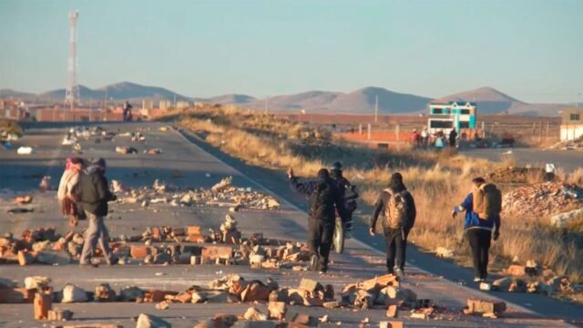 bloqueo-rutas-bolivia-552817-155539.jpg