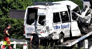 Trem de alta velocidade colidiu com um microônibus cheio de crianças na Bélgica: 4 pessoas morreram